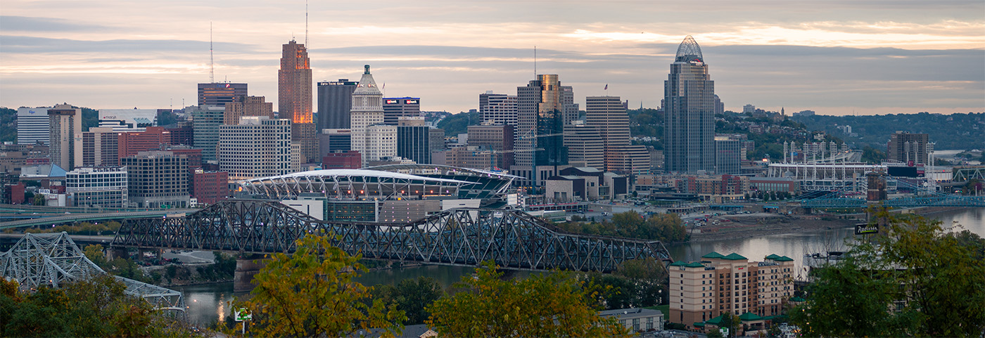Photo of the Cincinnati skyline in 2014, by Andy Woodruff.